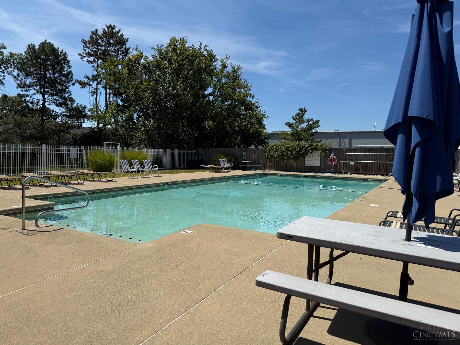 7752 Montgomery Road, Unit 4 Cincinnati, OH 45236 - Photo 3 of 25 Gallery Image 3