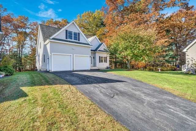$765,000 | 10 Dickens Lane, Tyngsborough, MA 01879