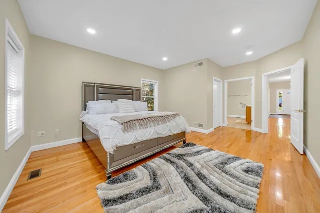 $765,000 | 10 Dickens Lane, Tyngsborough, MA 01879