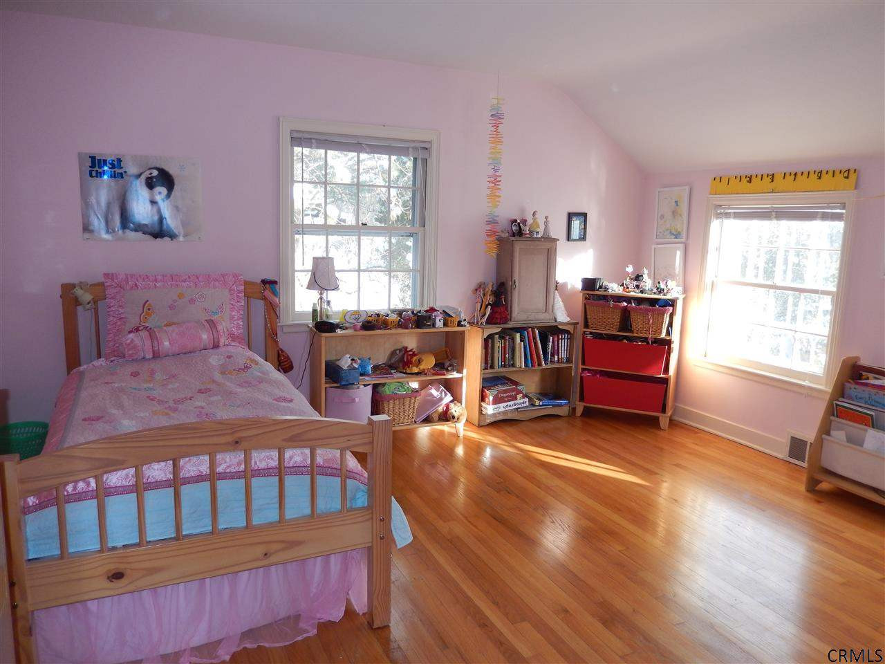 2348 Cayuga Road Niskayuna, NY 12309 - Photo 18 of 25 Photo 18