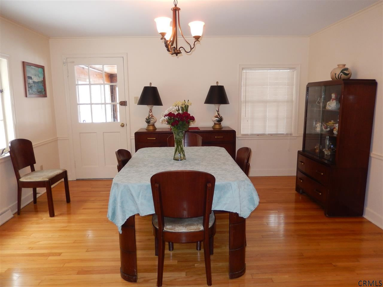2348 Cayuga Road Niskayuna, NY 12309 - Photo 6 of 25 Photo 6