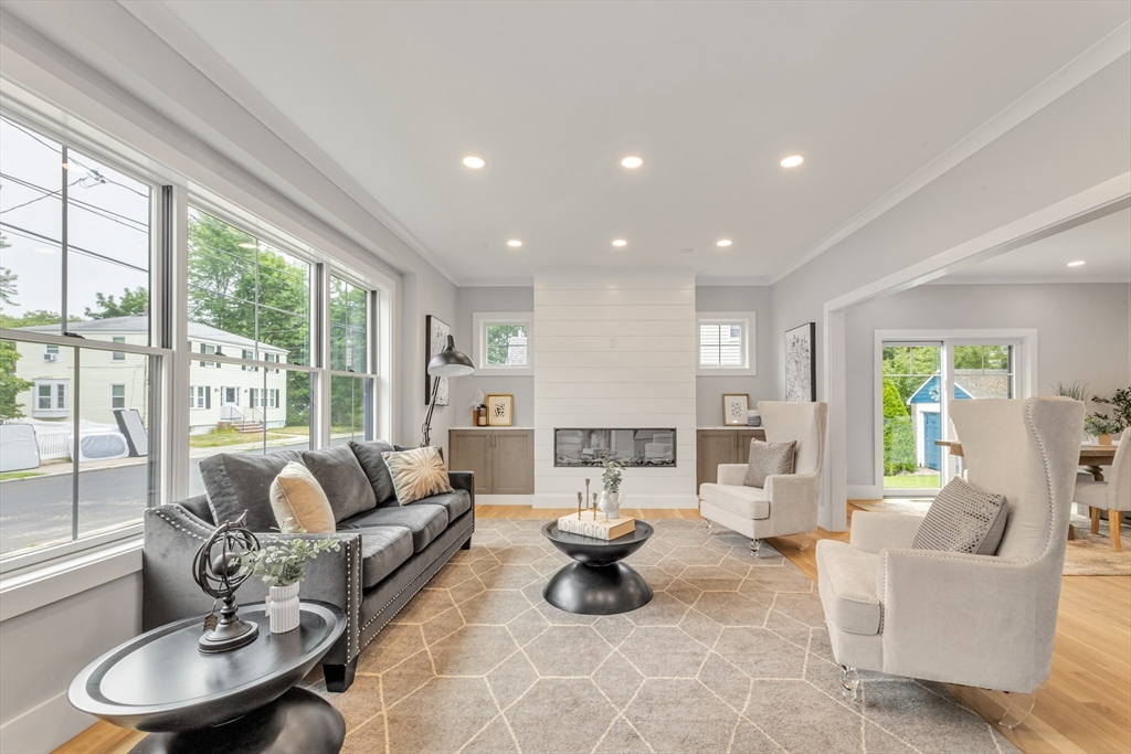 29 Keystone Street Boston, MA 02132 - Photo 2 of 29