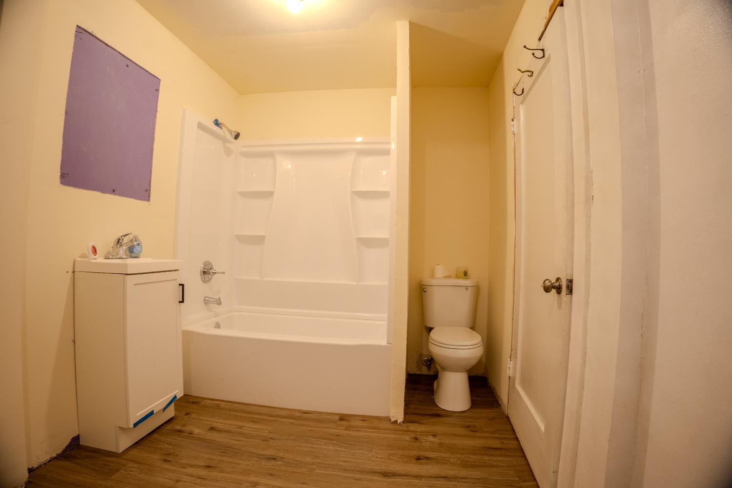 2896 Clay Street Placerville, CA 95667 - Photo 37 of 38 a bathroom with a shower and a toilet
