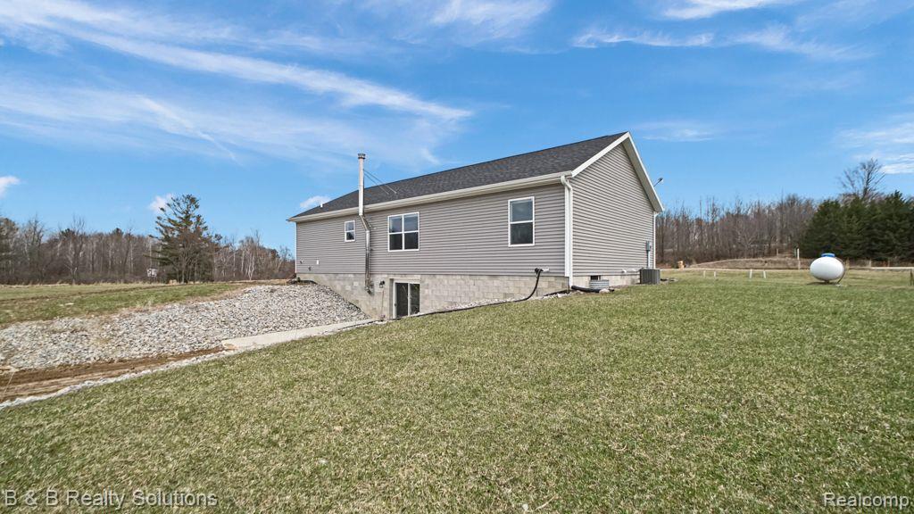 5148 Phillips Road Clifford, MI 48727 - Photo 33 of 38 Gallery Image 33
