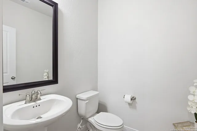 $575,000 | 8334 Two Winds, San Antonio, TX 78255