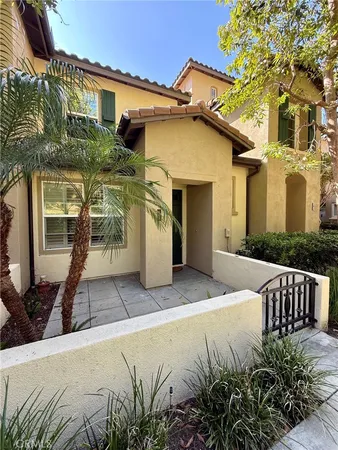 $3,600 | 90 Dovetail, Irvine, CA 92603