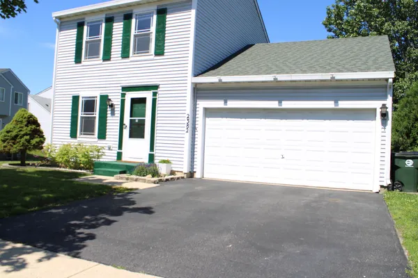 $365,000 | 2382 North Quaker Hollow Lane, Round Lake Beach, IL 60073