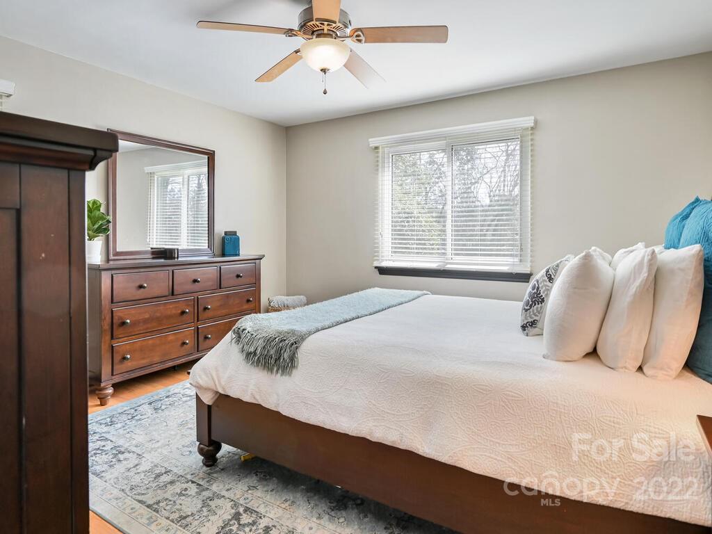 19 Mayfield Road Asheville, NC 28804 - Photo 15 of 31 Gallery Image 15