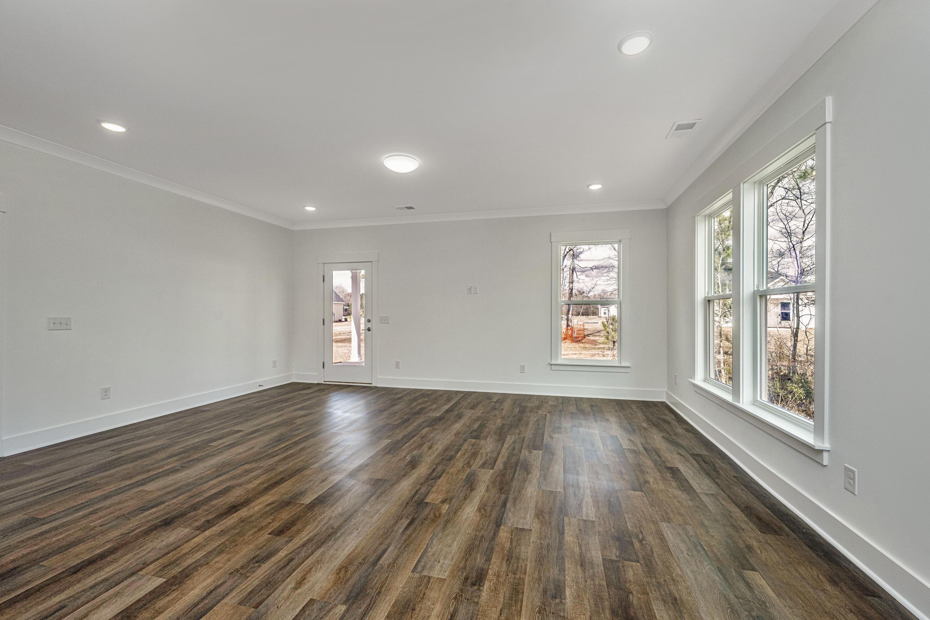 166 Darby Mdw Lane Ridgeville, SC 29472 - Photo 11 of 17 13. 351647f6-0f8a-48db-991a-a3defdce8f30