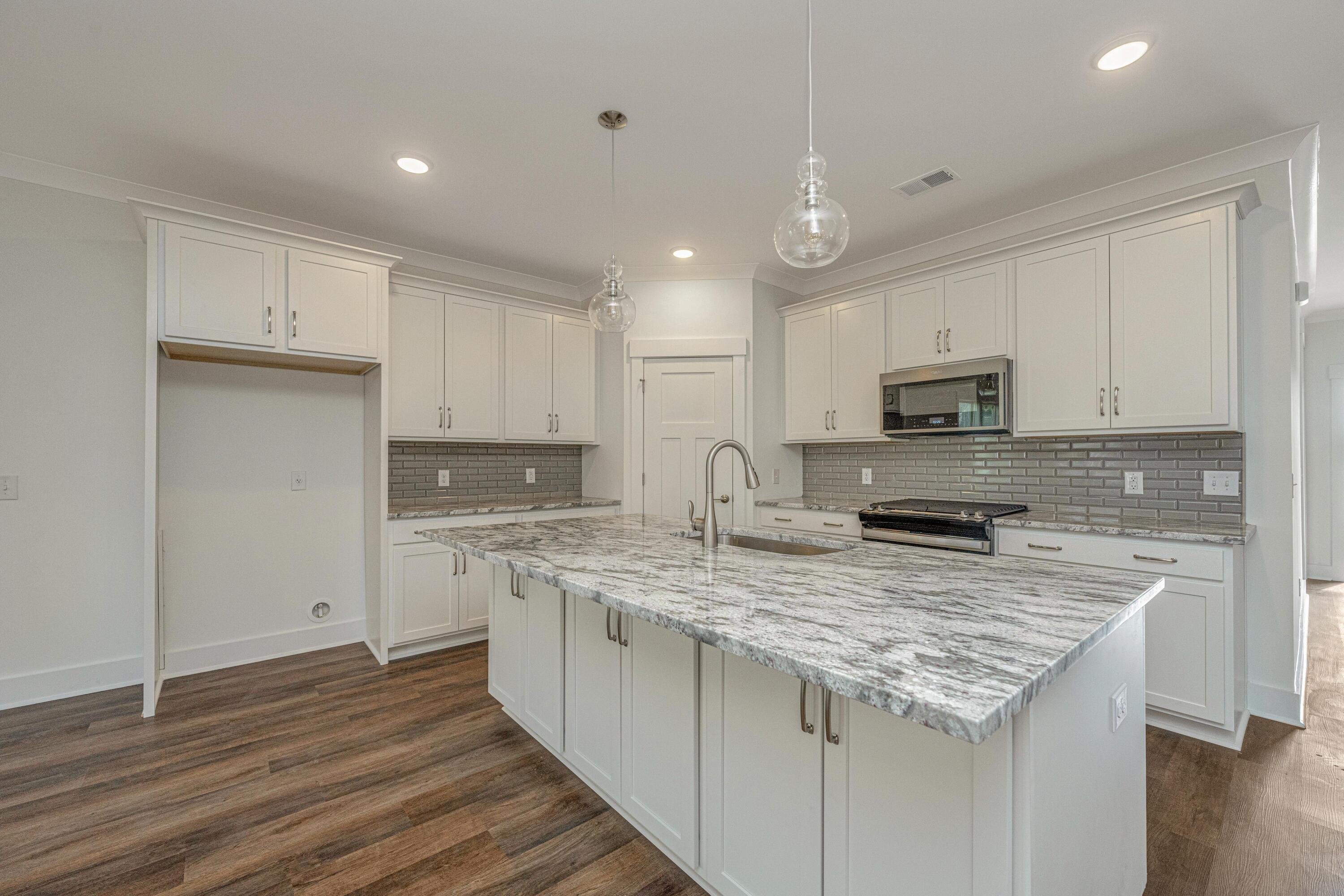 166 Darby Mdw Lane Ridgeville, SC 29472 - Photo 8 of 17 5. 09c81a09-889e-4b03-8275-0d46abeebf17