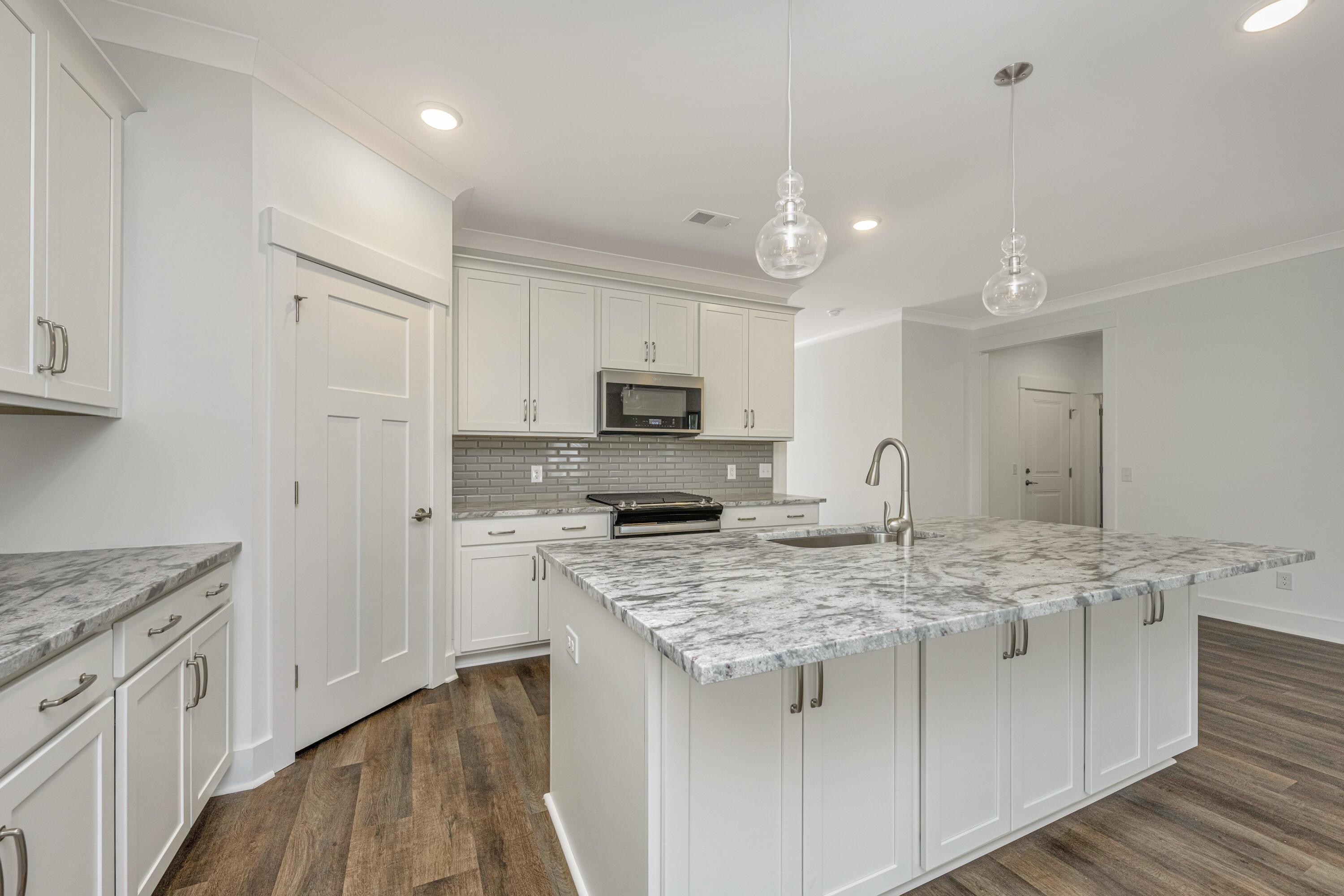 166 Darby Mdw Lane Ridgeville, SC 29472 - Photo 9 of 17 6. 61b06ae8-8789-47ed-be29-e99dcbde417f