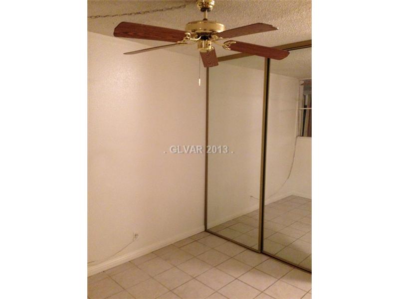 4600 Paradise Road, Unit 16 Las Vegas, NV 89169 - Photo 10 of 16 Bedroom.