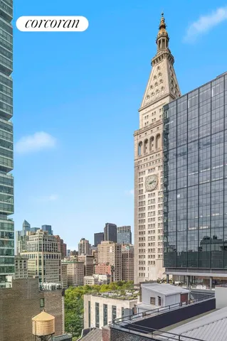 $1,995,000 | 45 East 22nd Street, Unit 21B | Flatiron