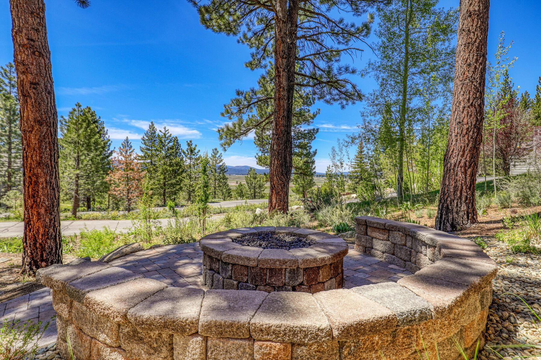 397 Skidder Trail Truckee, CA 96161 - Photo 3 of 21 a view of a backyard with sitting area