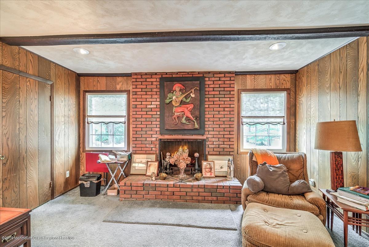 12 Concord Road Marlboro, NJ 07746 - Photo 8 of 20 FAMILY ROOM