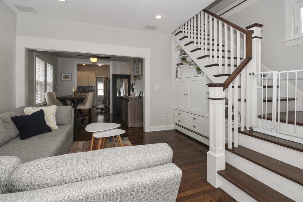 296 Billings Road Quincy, MA 02170 - Photo 4 of 29 Gallery Image 4