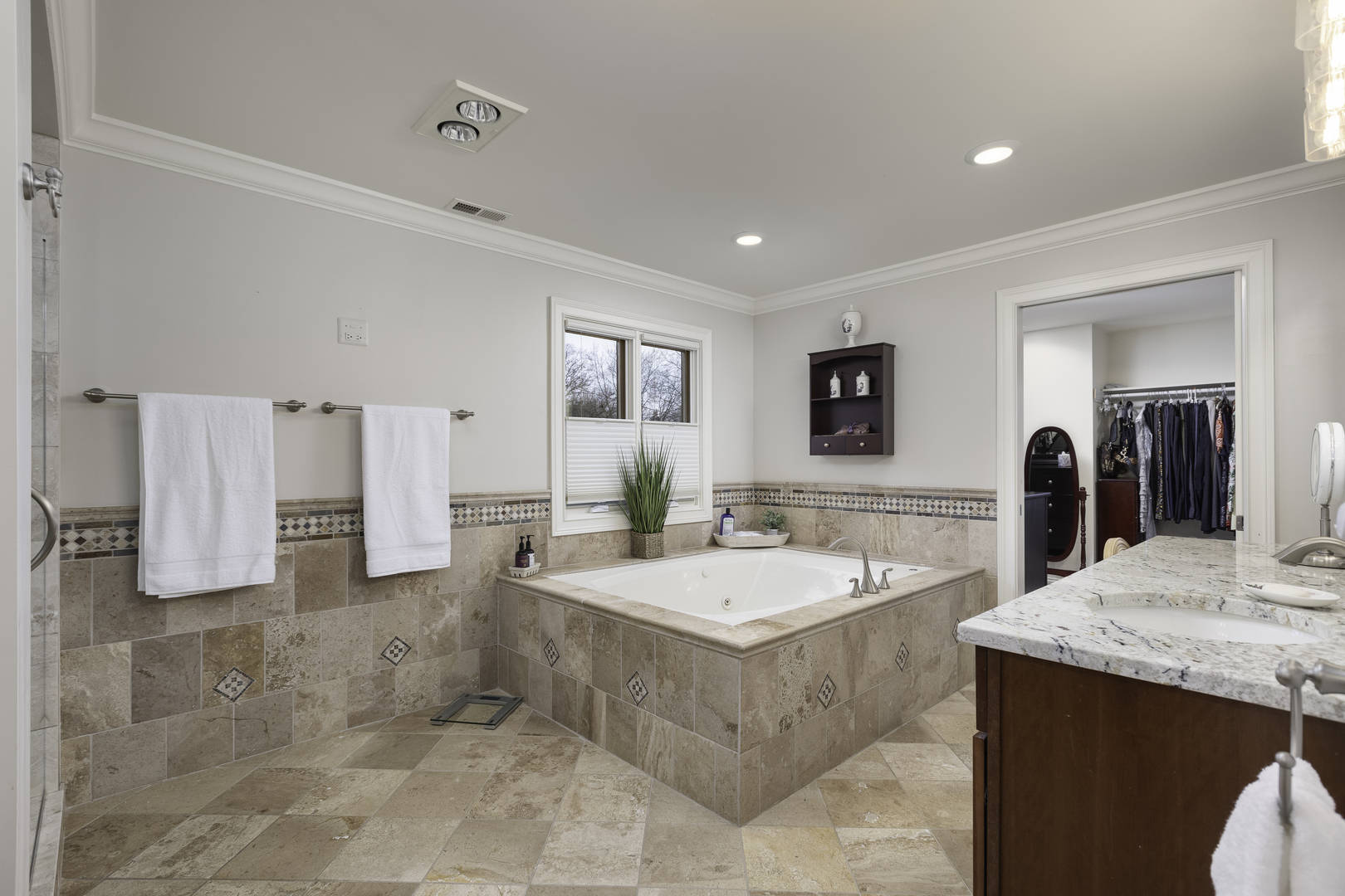 4S600 Karns Road Naperville, IL 60563 - Photo 27 of 44 Gallery Image 27