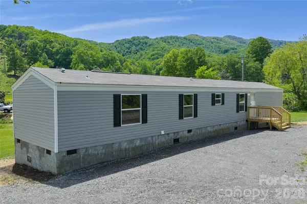 $265,000 | 265 Curtis Creek Road, Candler, NC 28715