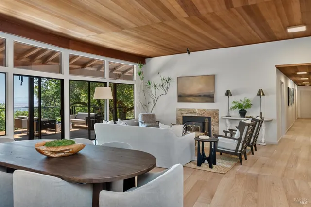 $2,995,000 | 18492 White Oak Drive, Sonoma, CA 95476