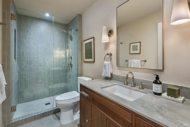 $2,995,000 | 18492 White Oak Drive, Sonoma, CA 95476