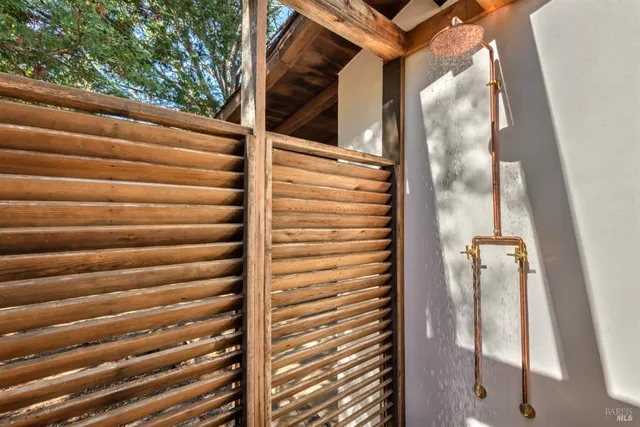 $2,995,000 | 18492 White Oak Drive, Sonoma, CA 95476