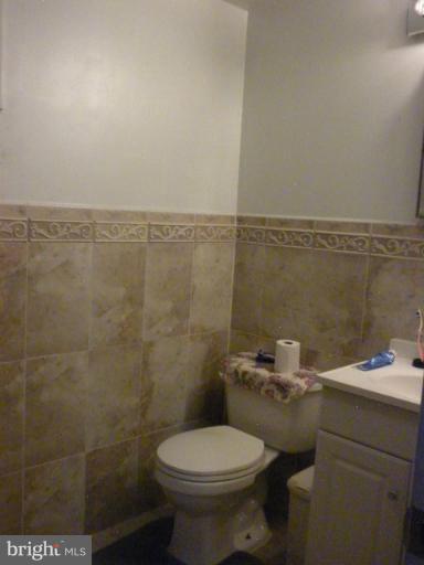 12602 Dean Road Silver Spring, MD 20906 - Photo 13 of 17 Bath