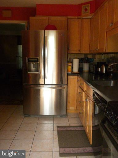 12602 Dean Road Silver Spring, MD 20906 - Photo 9 of 17 Kitchen