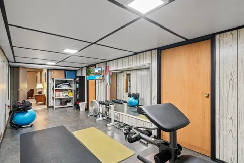 $775,000 | 946 Shabbona Drive, Fontana, WI 53125