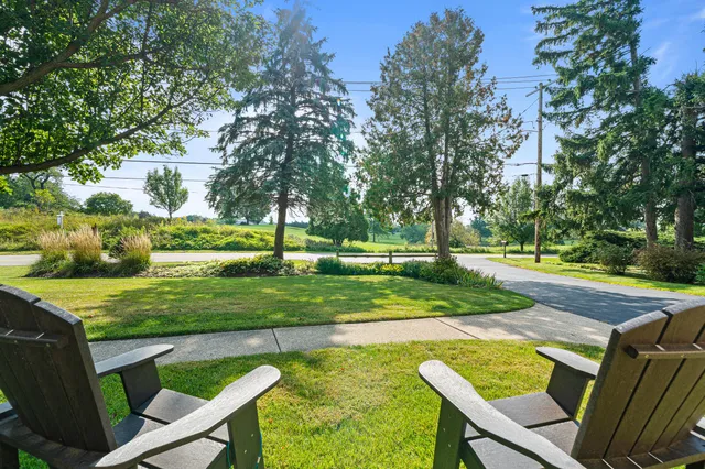 $775,000 | 946 Shabbona Drive, Fontana, WI 53125