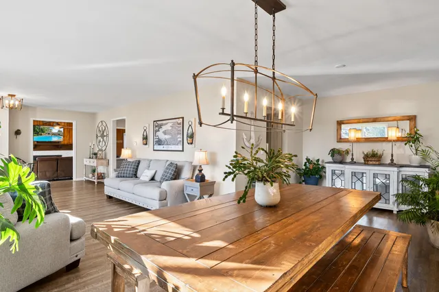 $775,000 | 946 Shabbona Drive, Fontana, WI 53125