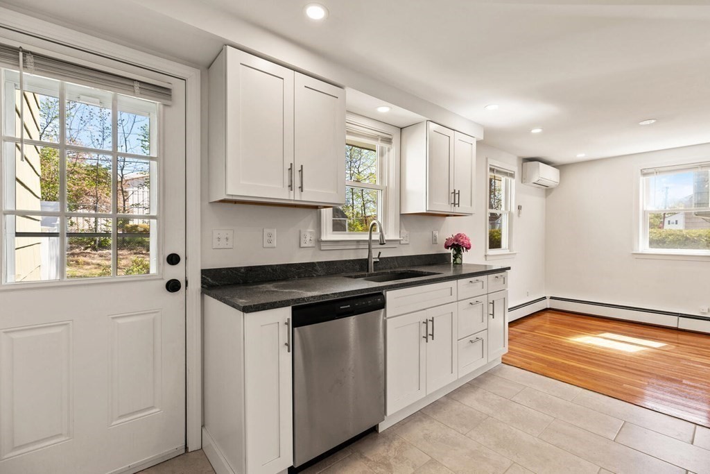9 George Road, Unit 9 Winchester, MA 01890 - Photo 5 of 25