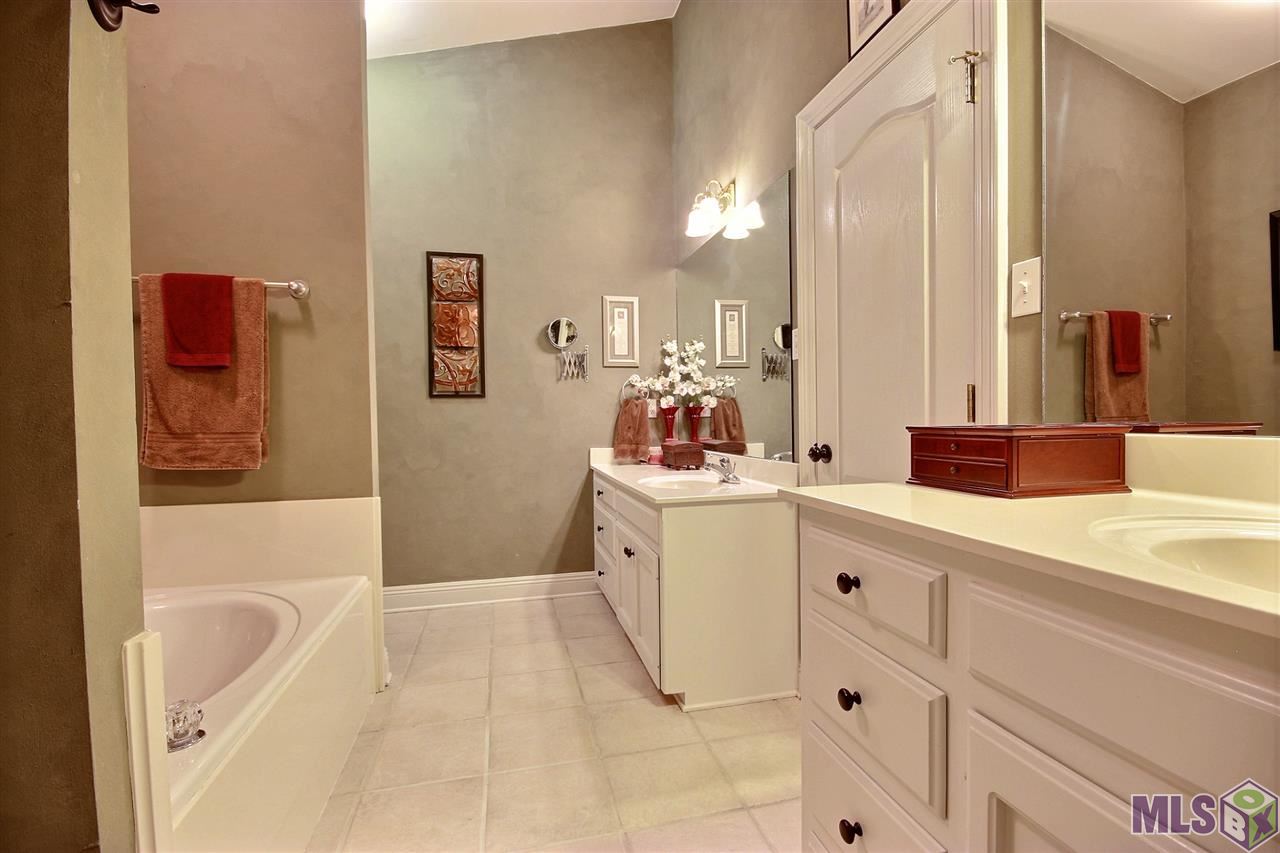 3209 Myrtle Grove Drive Baton Rouge, LA 70810 - Photo 8 of 14 Gallery Image 8