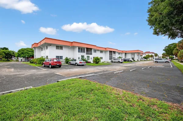 $65,000 | 4881 Northwest 22nd Street, Unit B12, Lauderhill, FL 33313