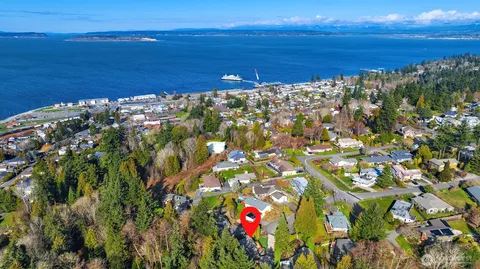 $1,350,000 | 701 10th Street, Mukilteo, WA 98275