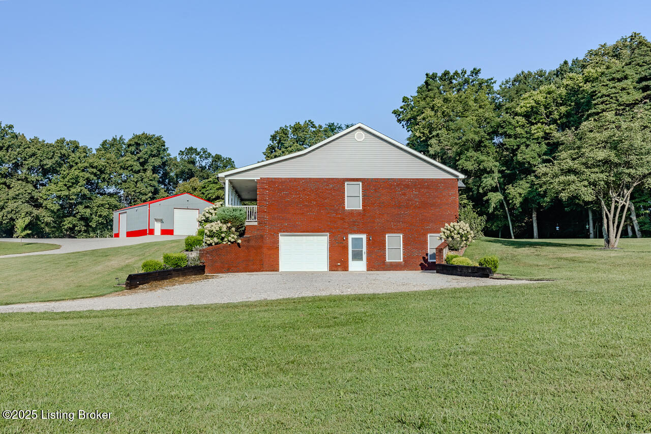2025 Garrett Road Brandenburg, KY 40108 - Photo 8 of 31 GoldenHourPhoto-10