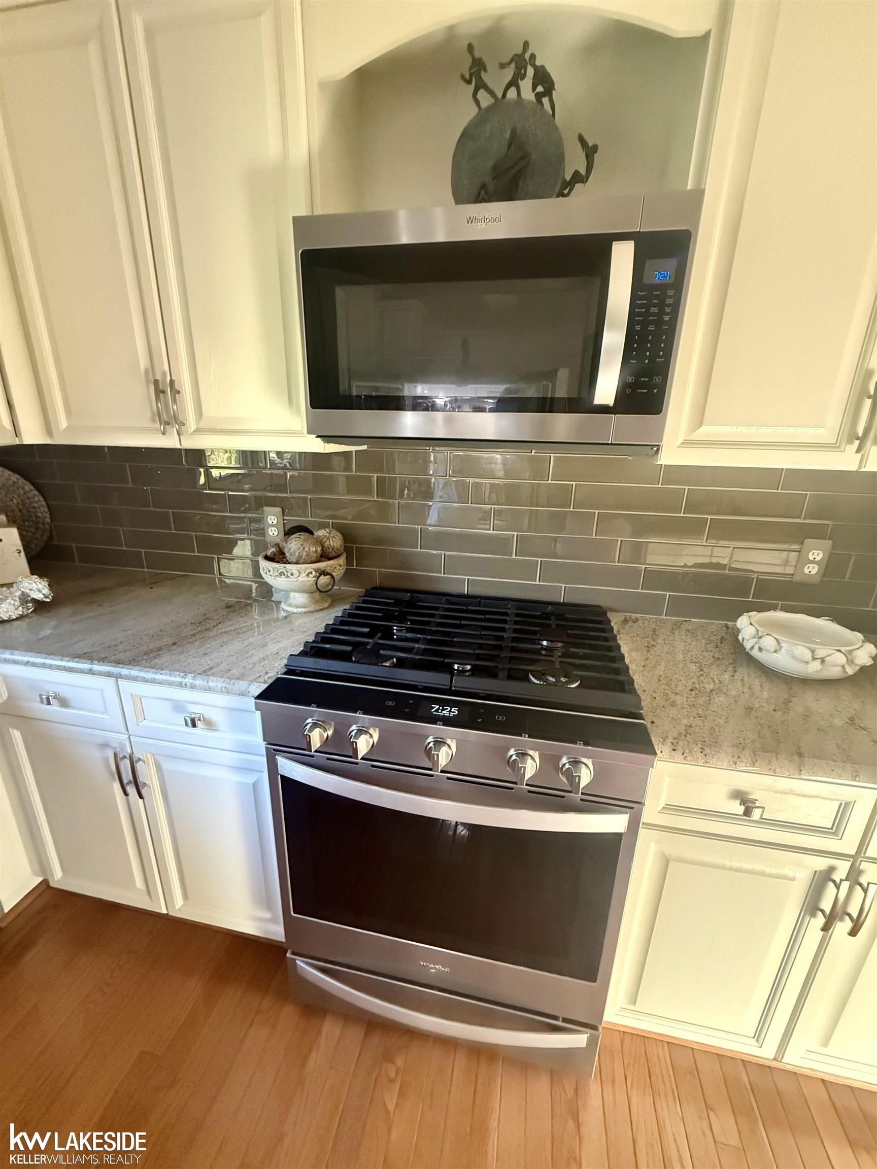901 Jack Pine Drive Rochester, MI 48306 - Photo 26 of 92