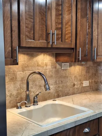 a close view of sink and tap