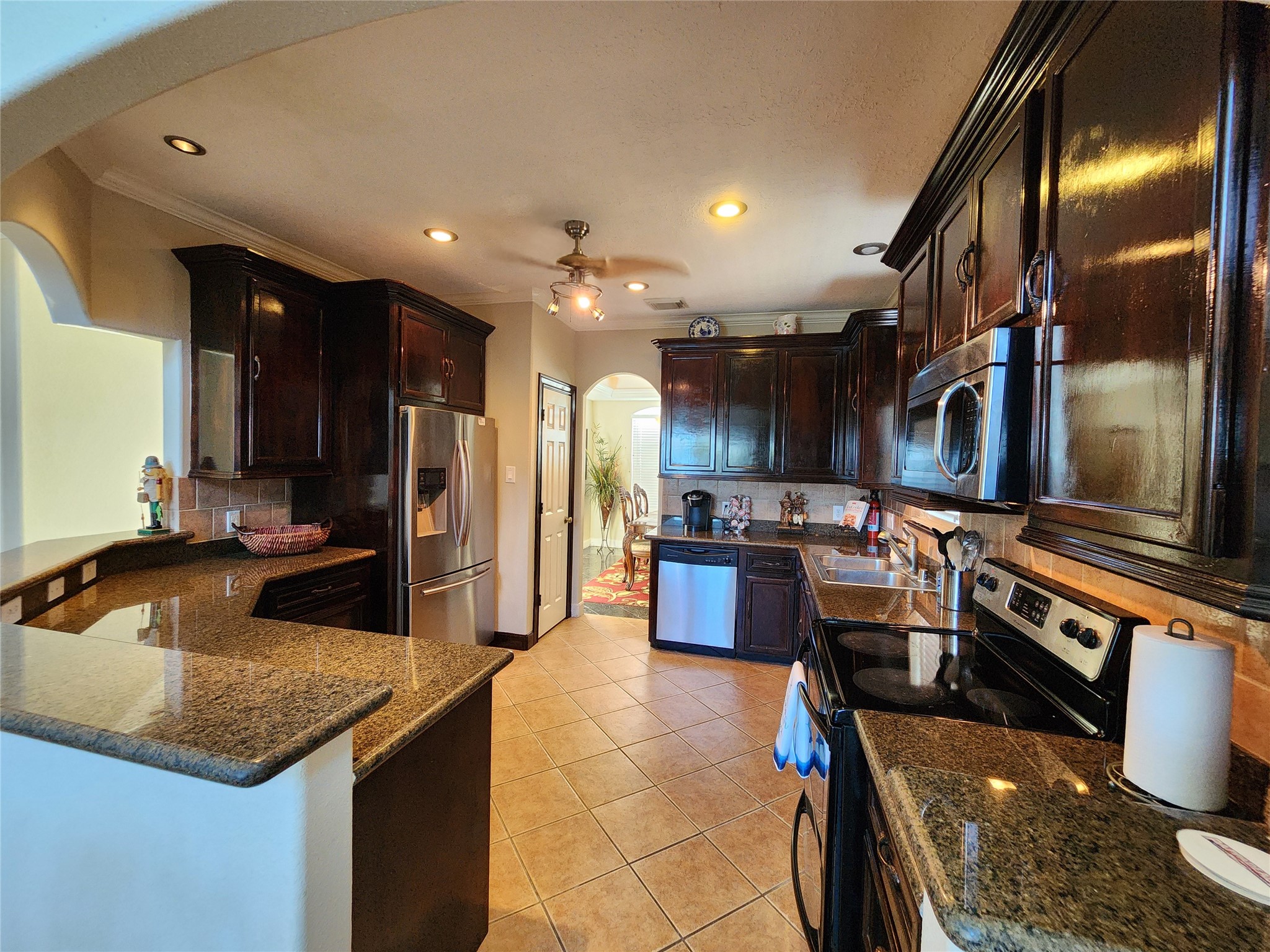 231 Key Largo Loop Point Blank, TX 77364 - Photo 17 of 42