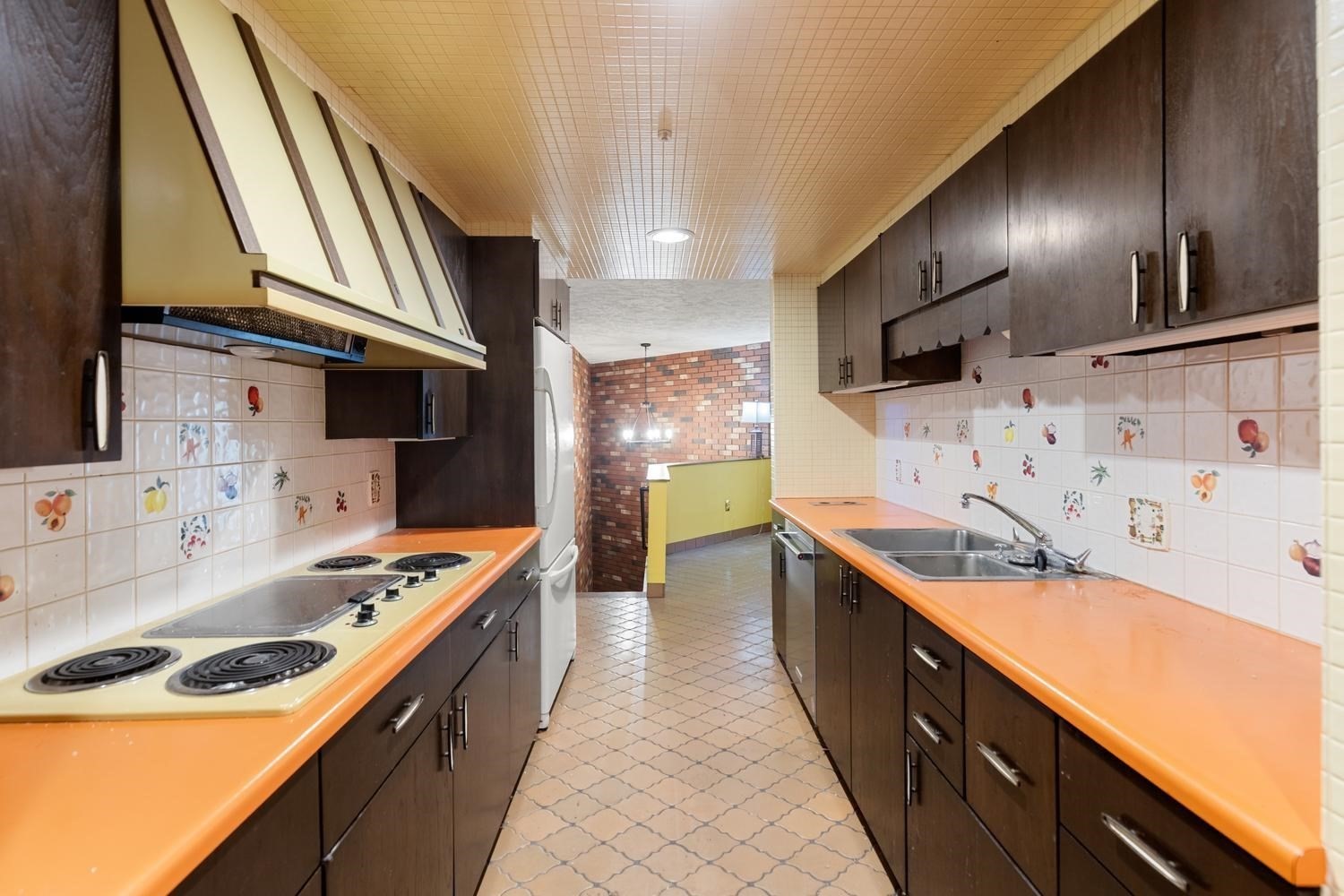 1748 Trapelo Road Waltham, MA 02451 - Photo 18 of 36 Gallery Image 18