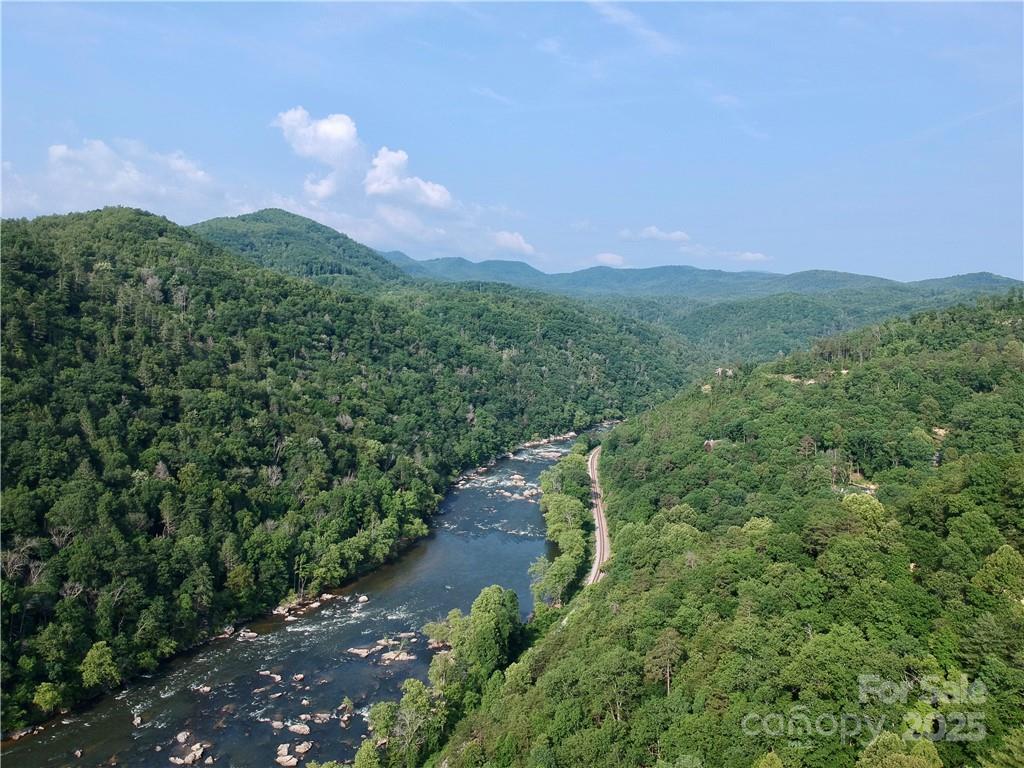 275 Raccoon Run, Unit 24 Marshall, NC 28753 - Photo 5 of 29