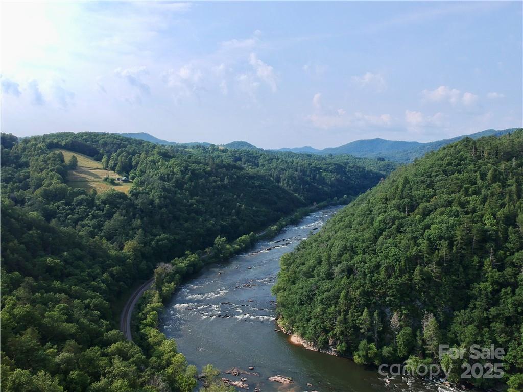 275 Raccoon Run, Unit 24 Marshall, NC 28753 - Photo 6 of 29