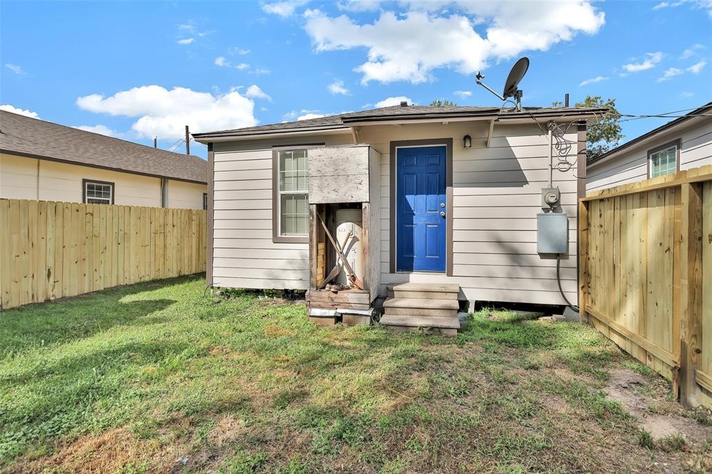 4126 Sayers Street Houston, TX 77026 - Photo 12 of 13