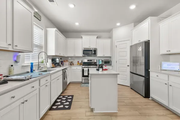 $2,525 | 537 Yellow Leaf Lane, Summerville, SC 29486