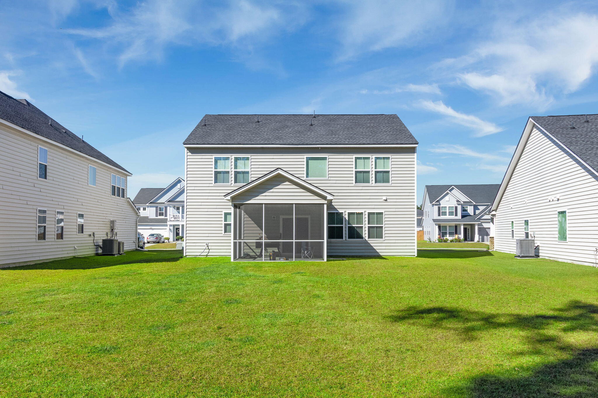 537 Yellow Leaf Lane Summerville, SC 29486 - Photo 4 of 46 4-web-or-mls-Barclay Media Co -5
