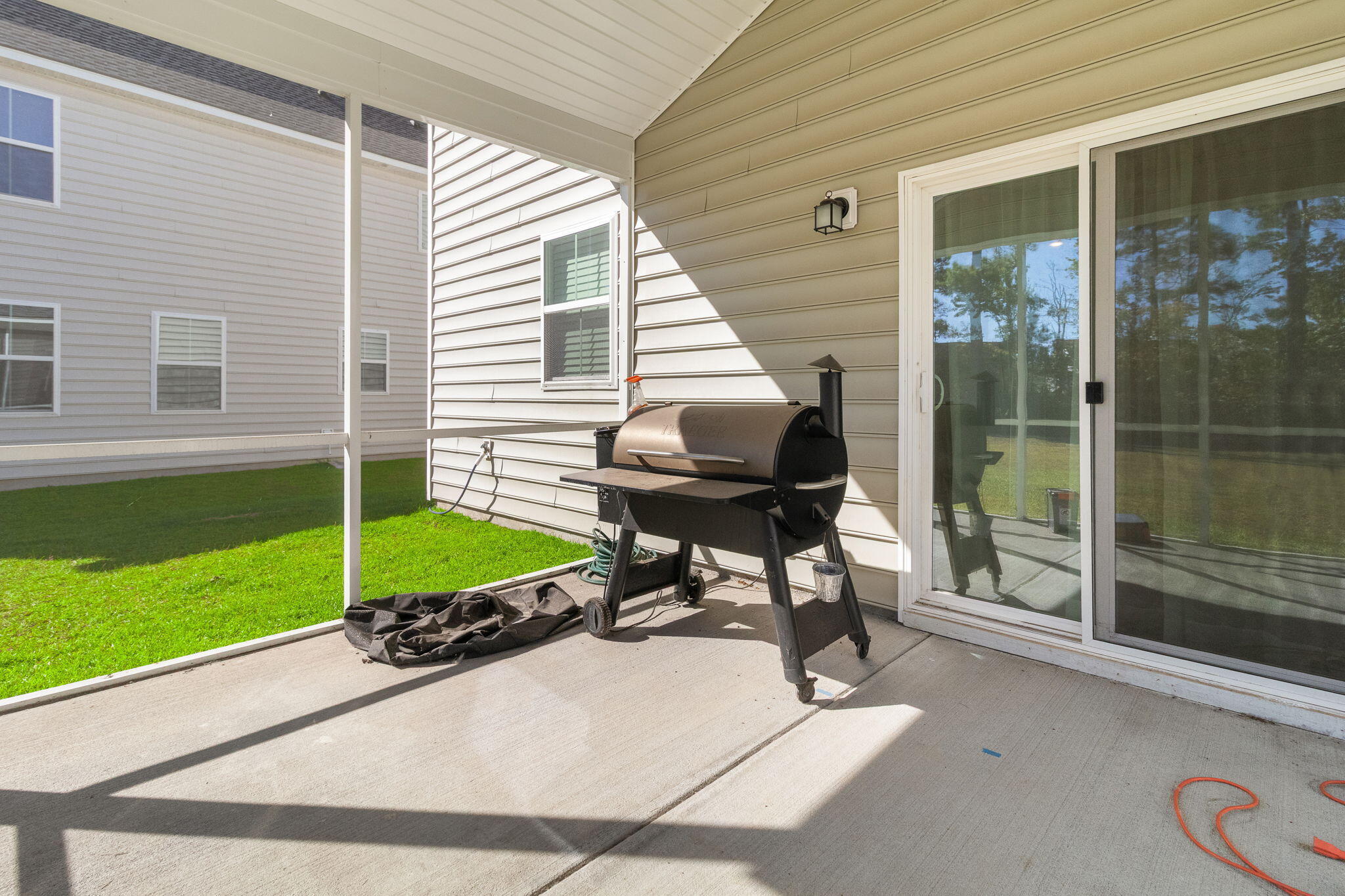 537 Yellow Leaf Lane Summerville, SC 29486 - Photo 9 of 46 9-web-or-mls-Barclay Media Co -10