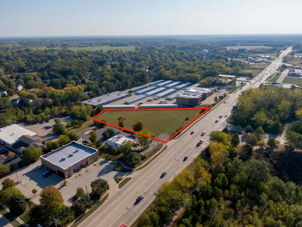 $465,000 | 1770 East Algonquin Road, Algonquin, IL 60102