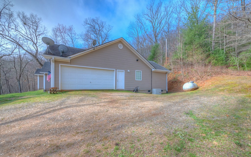 118 Hothouse Crk Road Murphy, NC 28906 - Photo 8 of 41