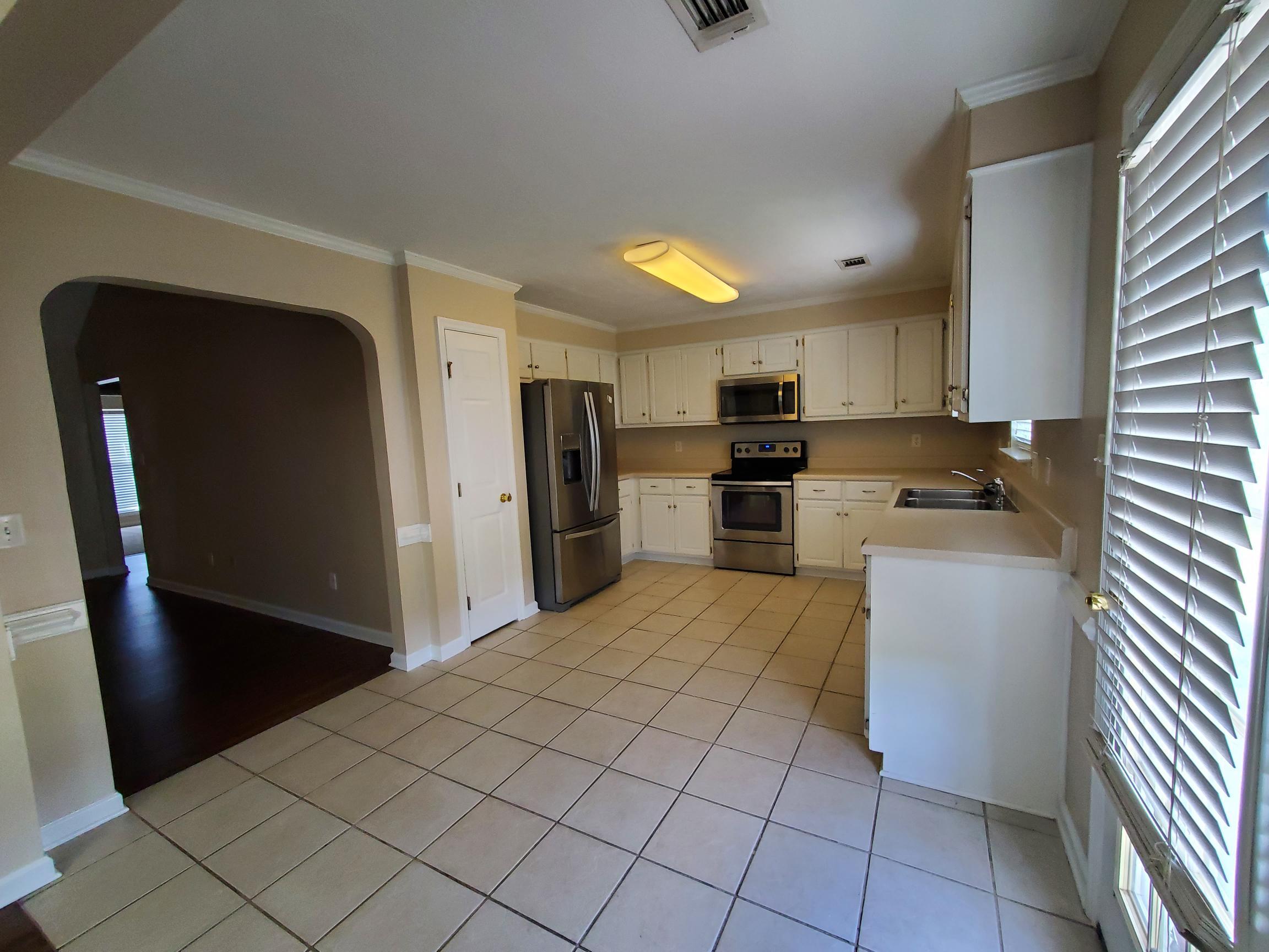4029 Rosedale Place Grovetown, GA 30813 - Photo 8 of 15 Kitchen