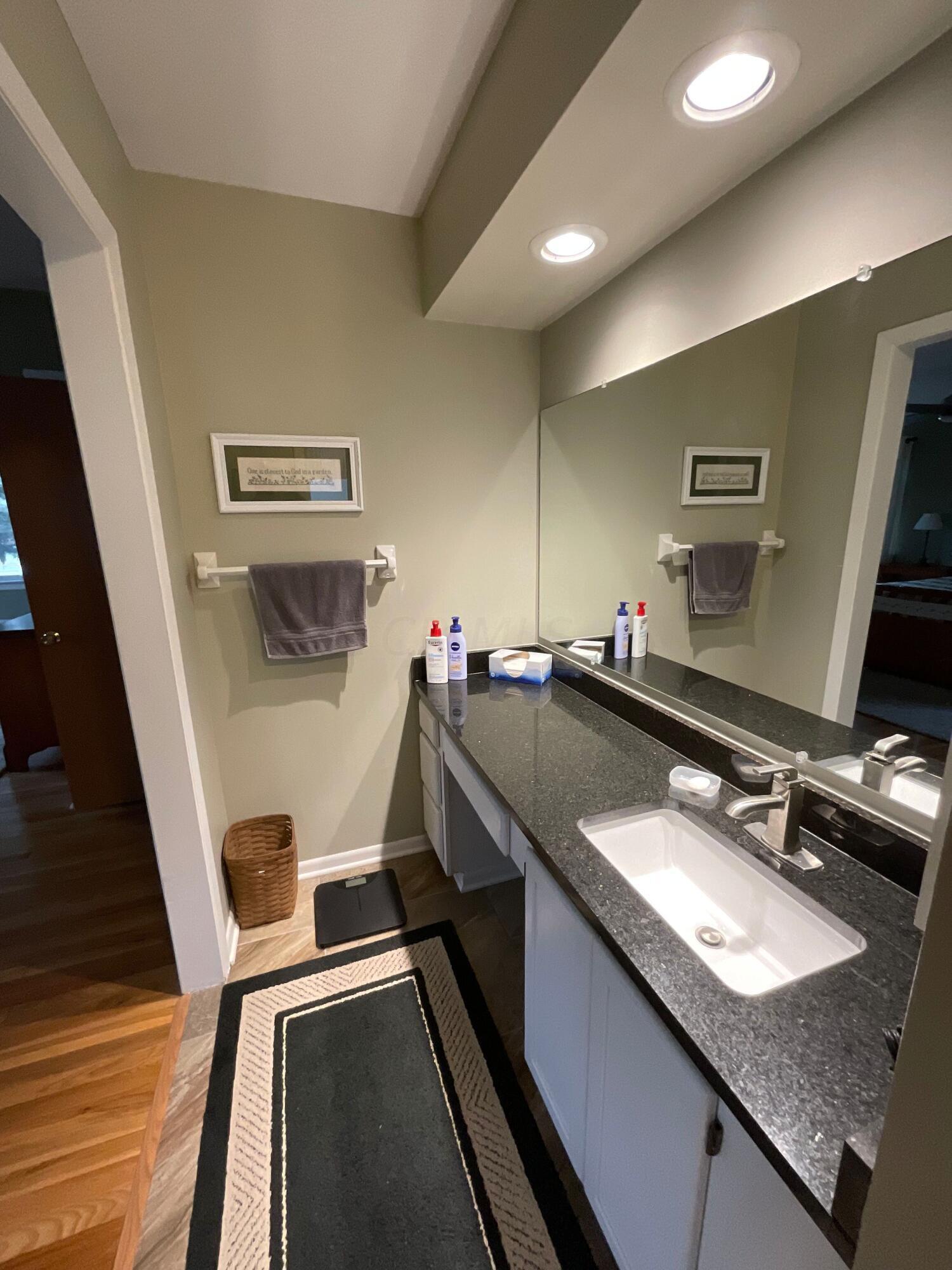 5855 Rocky Rill Road Columbus, OH 43235 - Photo 17 of 38 Master Bathroom 1