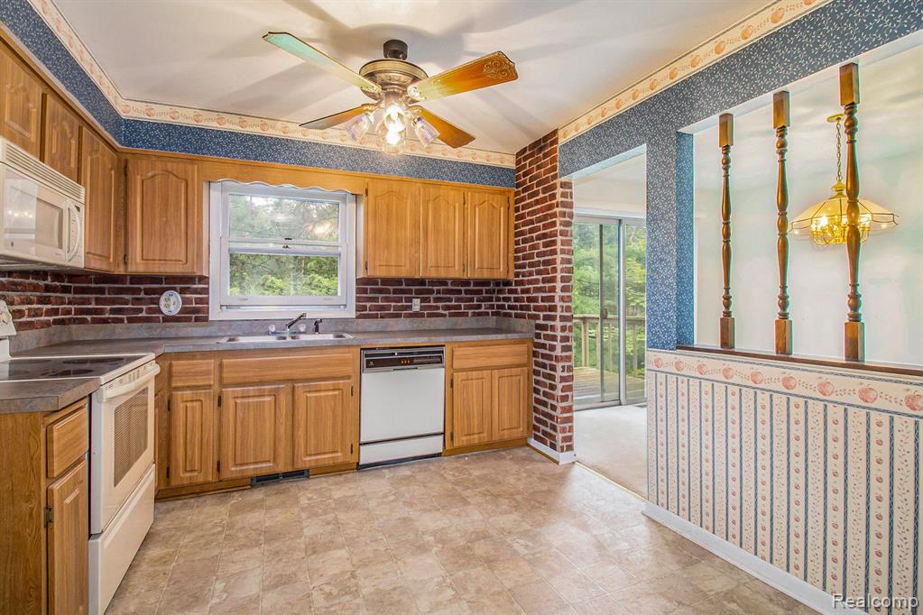 630 South Newman Road Lake Orion, MI 48362 - Photo 6 of 24 Gallery Image 6